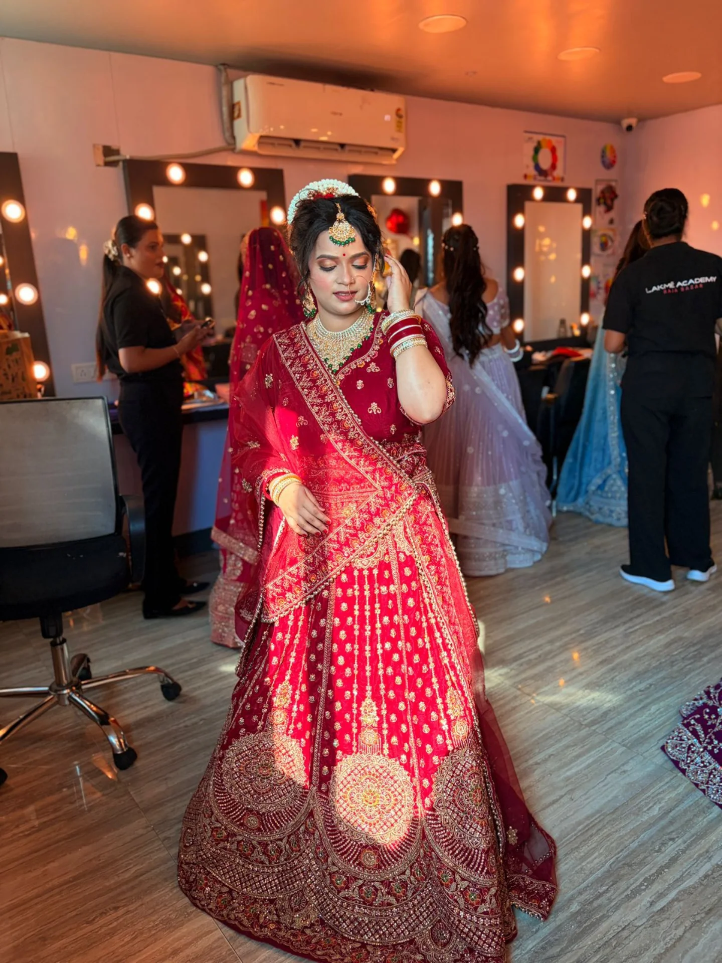 Red bridal veil over face — Patna