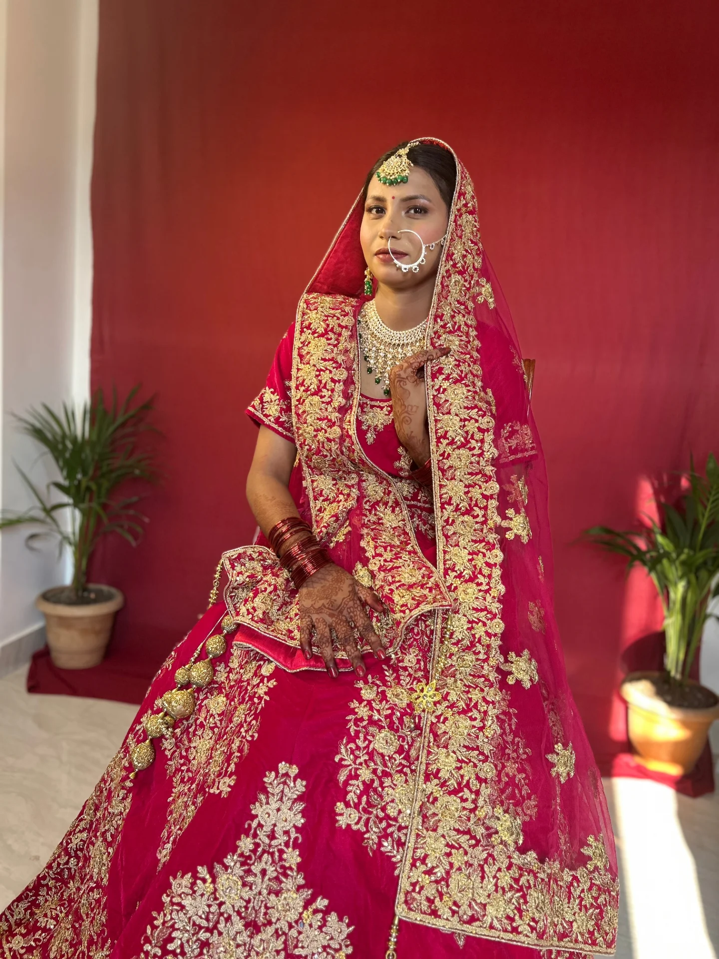 Red bridal seated portrait — Patna